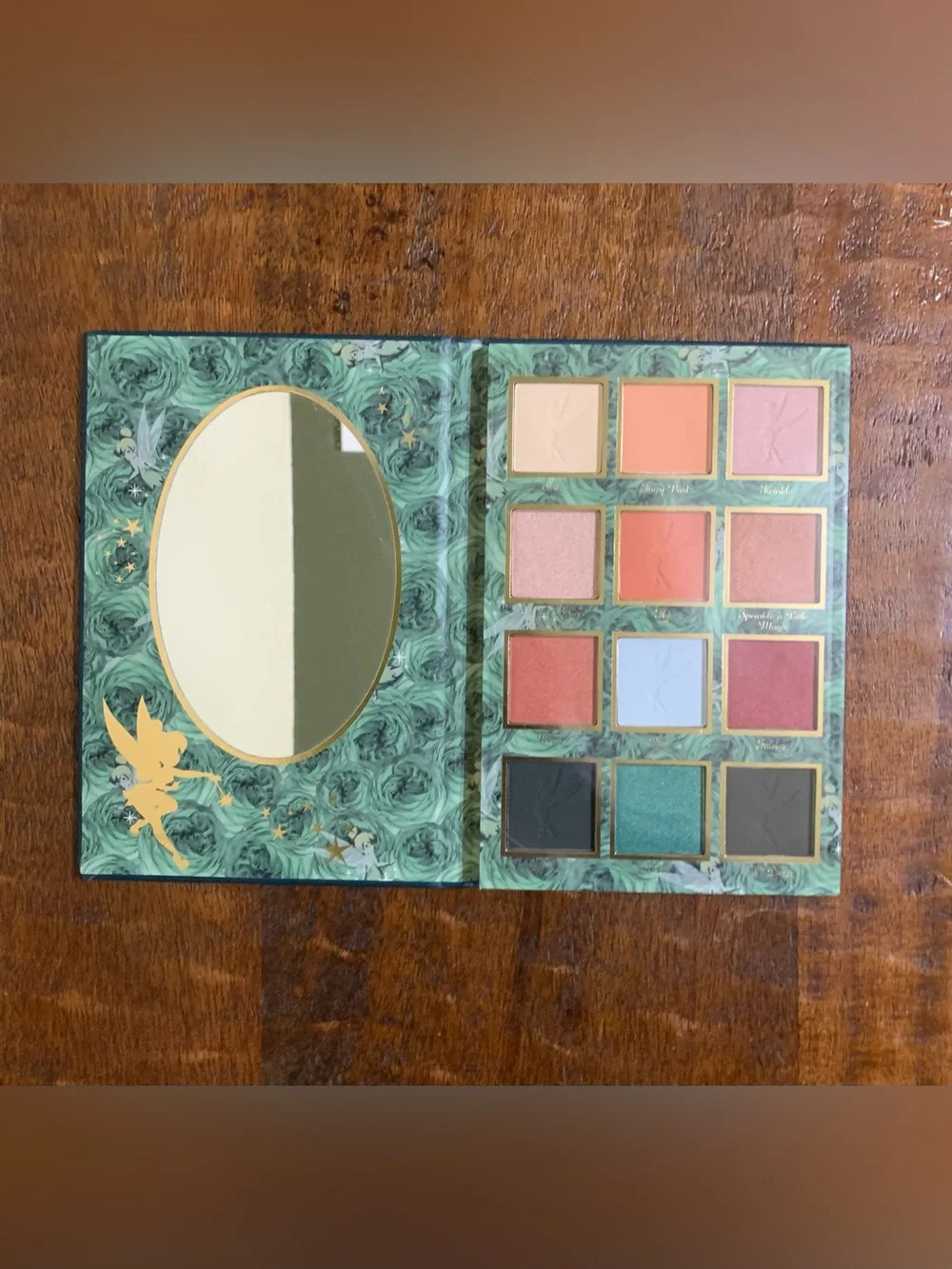 New Taste Beauty x Disney Tinker Bell 12 Color Eyeshadow Palette